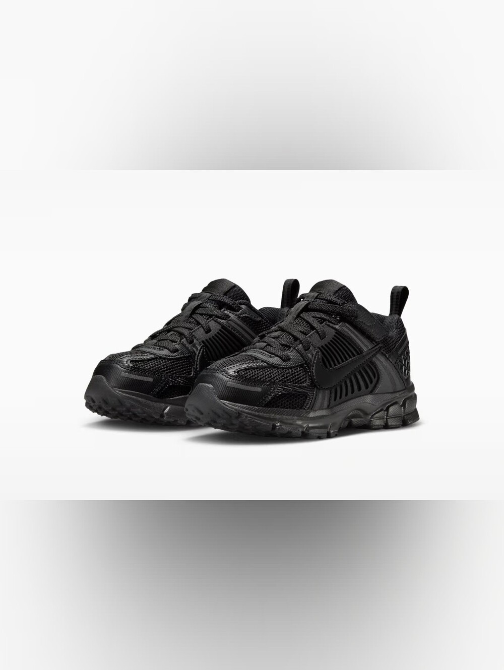 Nike Kids Black Mesh Athletic Sneakers Size 2Y